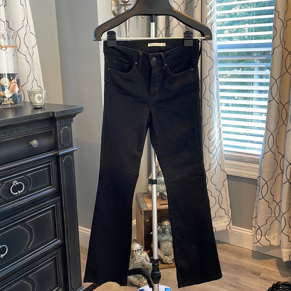 Levi's 315 shaping boot cup black size 27 waist 29 inseam petite